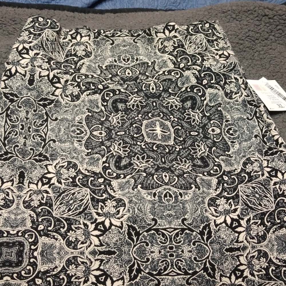 Nwt Lularoe Cassie pencil skirt